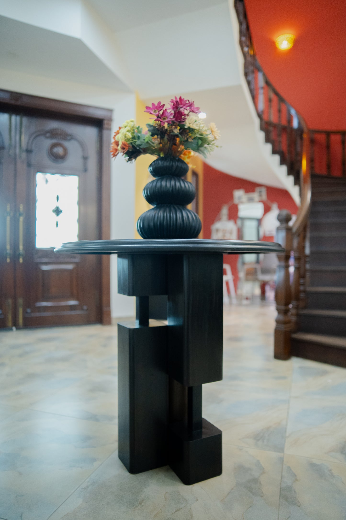 TRI FORM CONSOLE