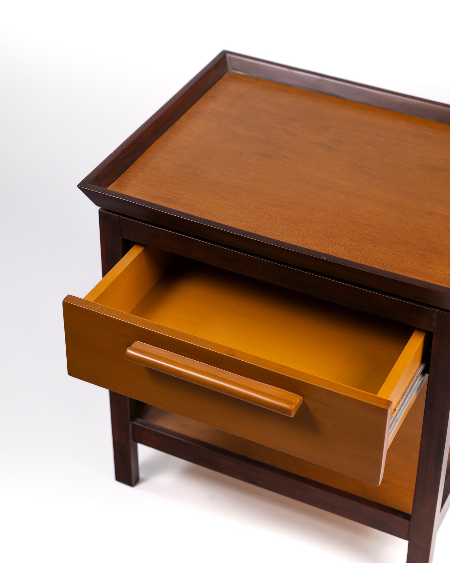 HERITAGE TIER SIDE
TABLE