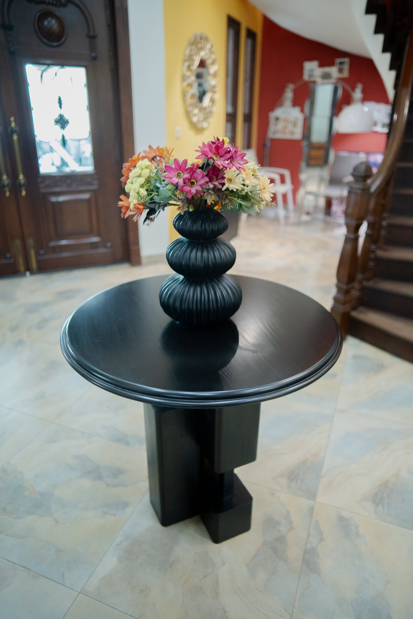TRI FORM CONSOLE