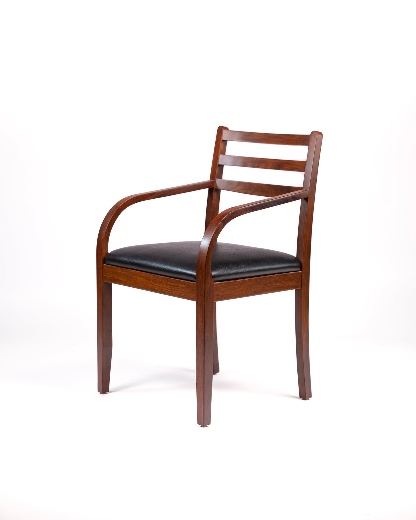 SCARLET CHAIR