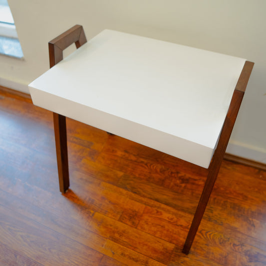 GLINT COFFEE TABLE