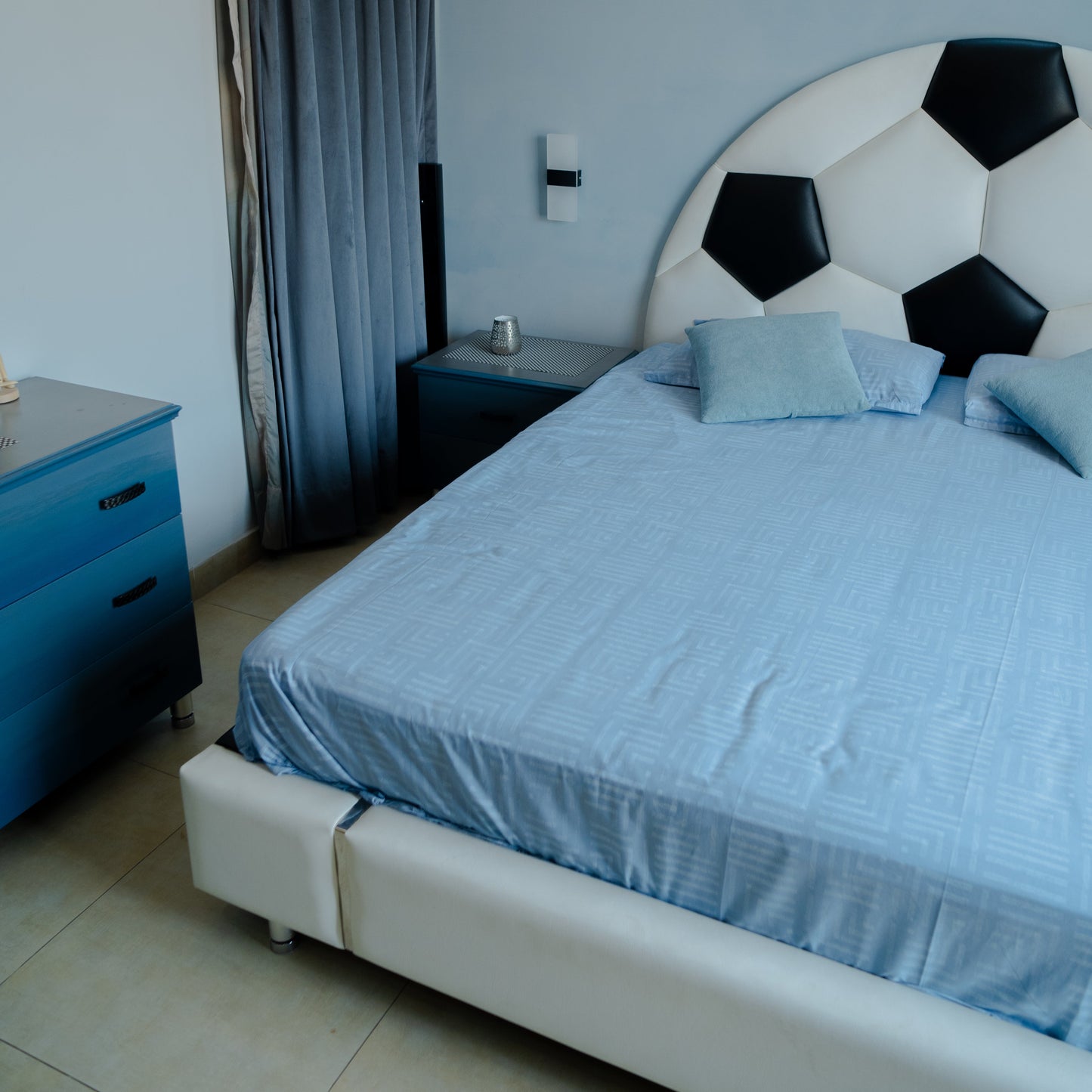 GOAL-GETTER BED