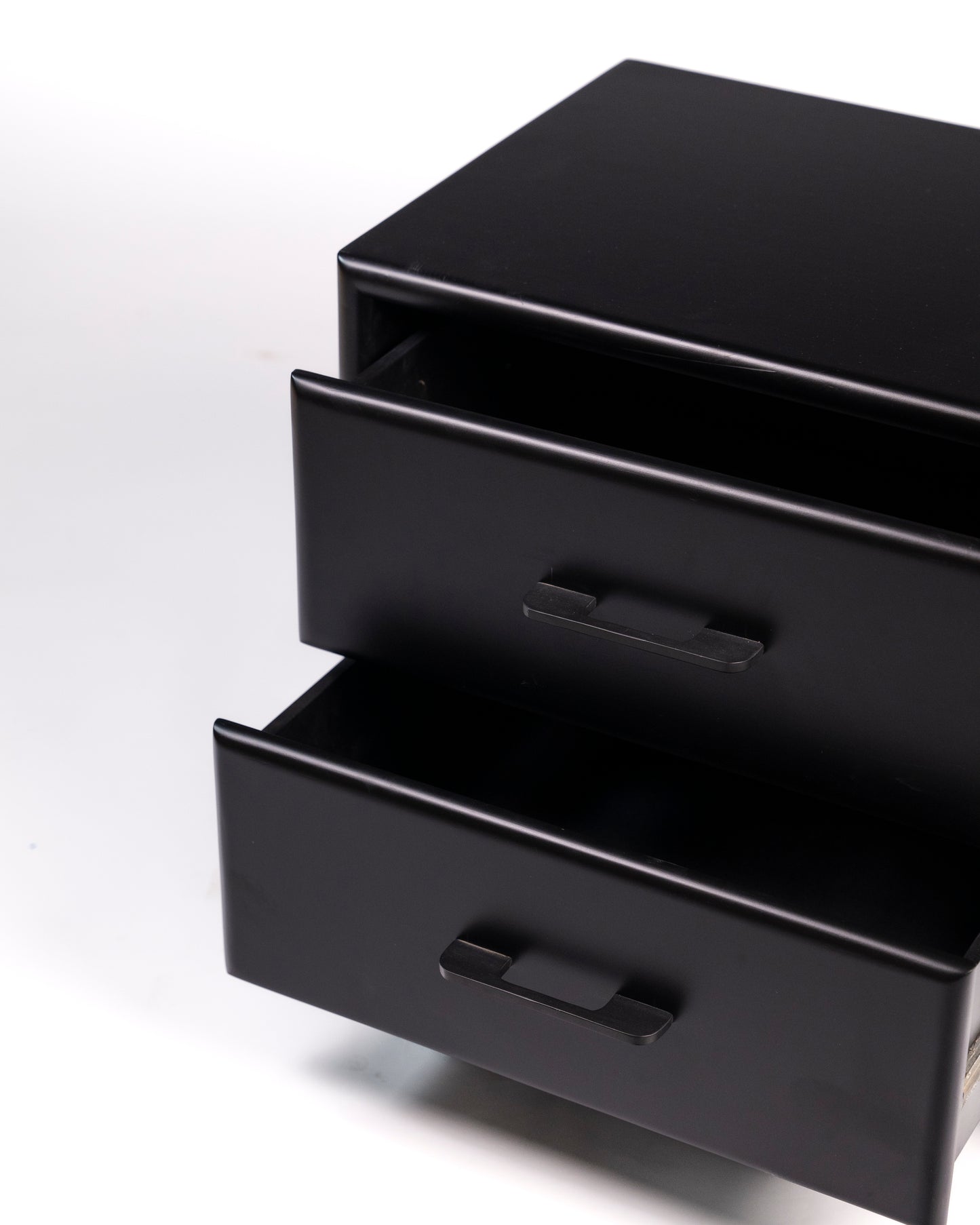 SOHO SIDE TABLE