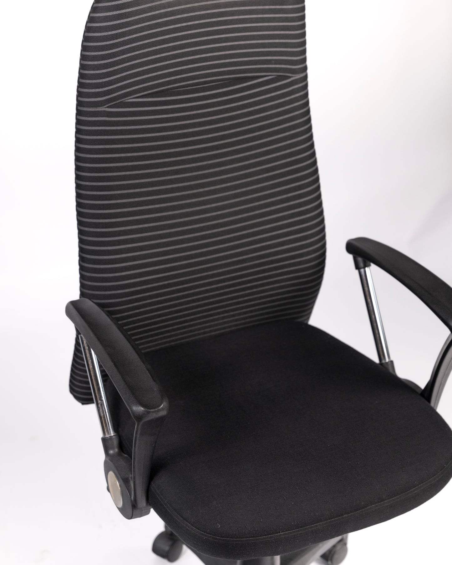 DYNAMO CHAIR