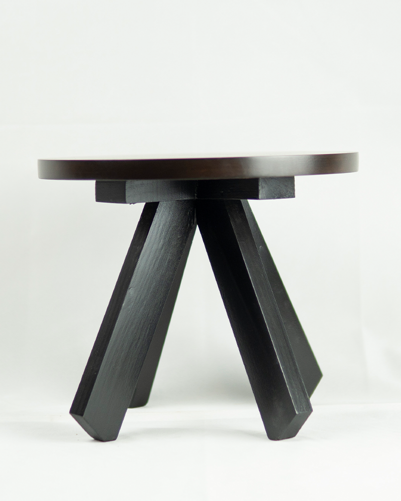 Ebon Cake Stand