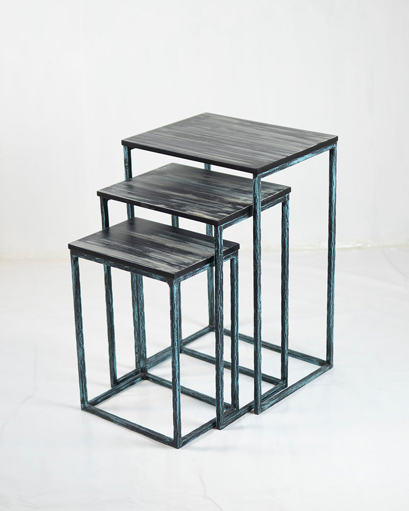 Nestora Table Set