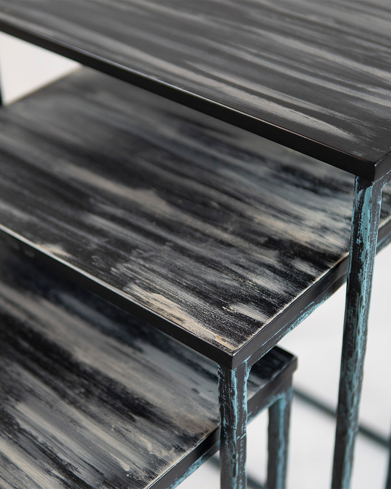 Nestora Table Set