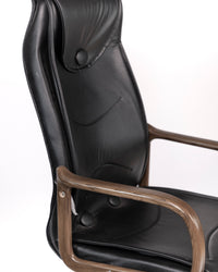 SUMMIT CHAIR