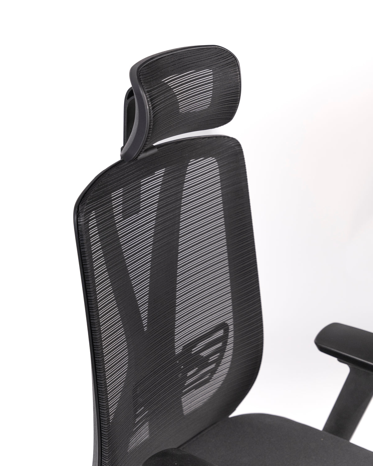 PINNACLE CHAIR