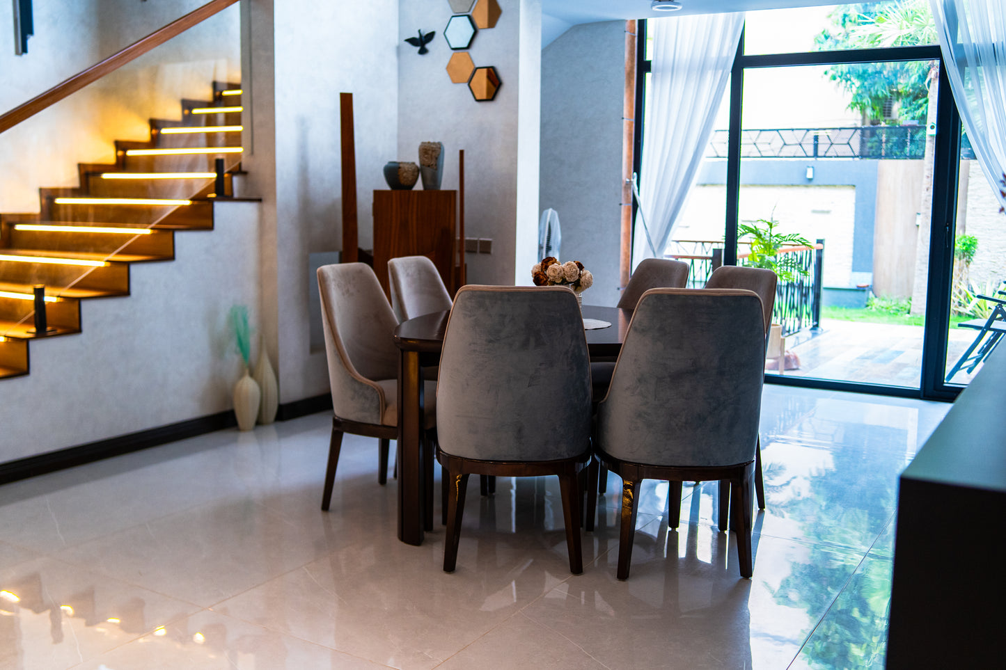 TRI AXIS DINING TABLE